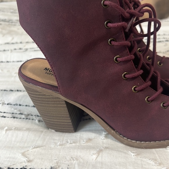 Mossimo heals - Picture 3 of 3